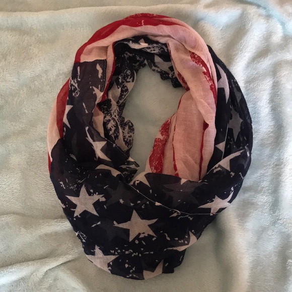 American Flag Scarf. - Picture 1 of 1